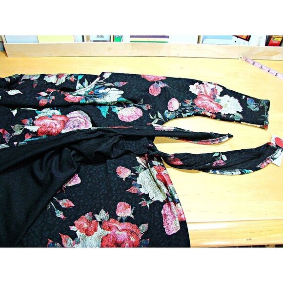 Robbie Bee Foil Floral Wrap Midi Dress Hits At Knee Black Red Teal Size PM NWT - Picture 12 of 12